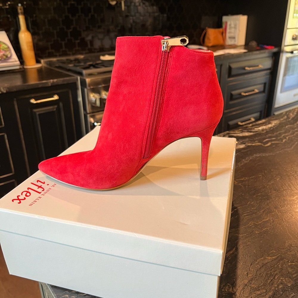 Anne Klein bootie -